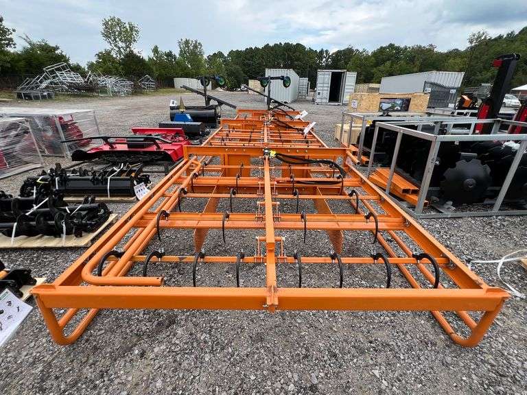 2025 Landhonor Unused HAG-12-24Q Skid Steer Hay Accumulator Grapple image