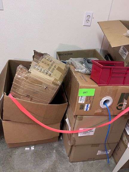 Misc Lot: Wire/cables/USB, etc image