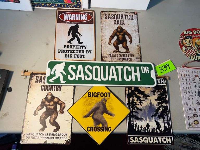 (6) Sasquatch Signs