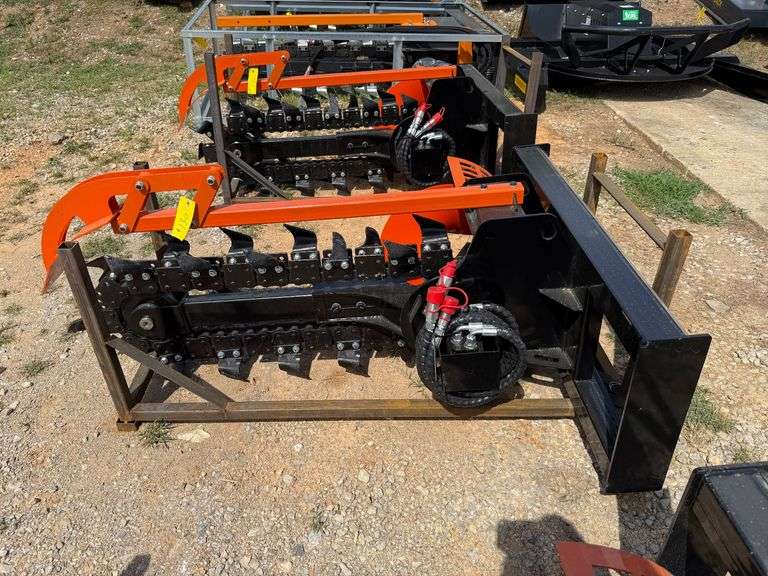2025 GIYI Unused GY-D39F Skidsteer Trencher image