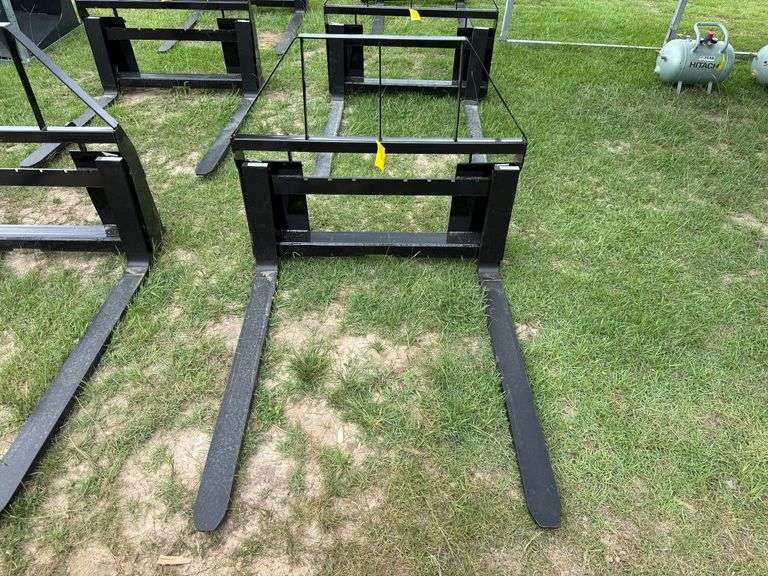 2025 Mower King Unused SA Skidsteer Pallet Forks image