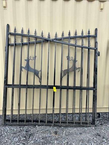 2025 Miva Unused Decorated Entrance Gates, Pair image