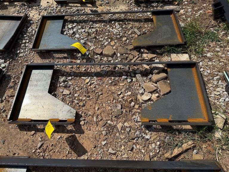 2025 Wolverine Unused QMP1-16-10T Skidsteer Plate image