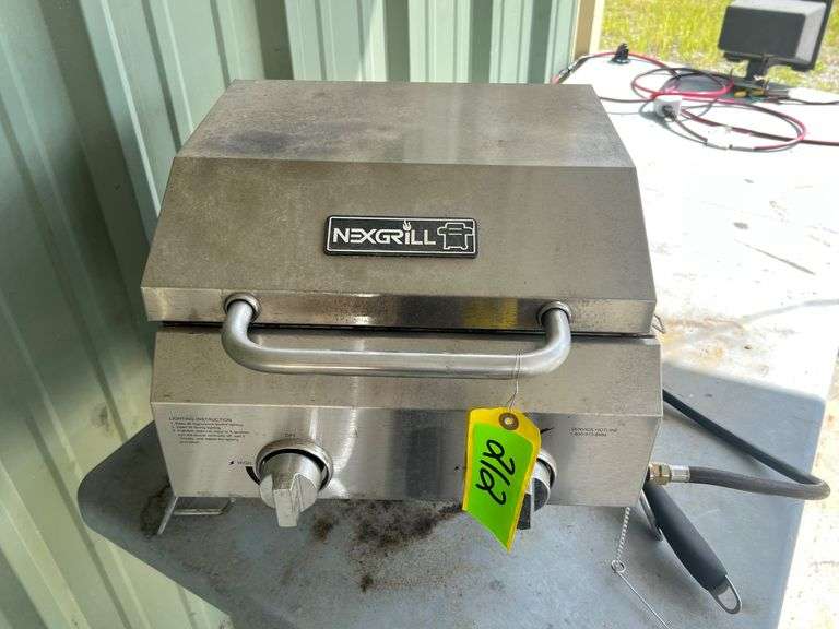 NexGrill - Gas - and Metal trashcan