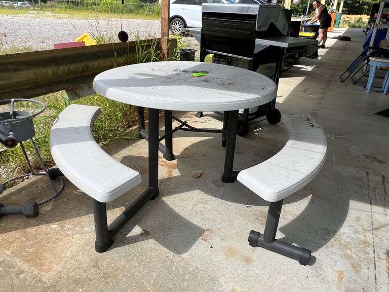 Lifetime Picnic Table (foldable)