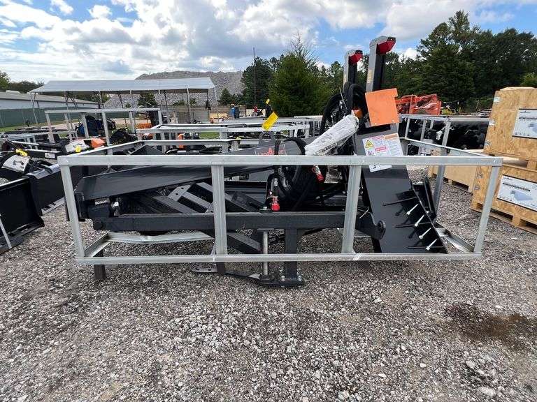 2024 Landhonor Unused GM-12-96W 96" Skid Steer Grader image