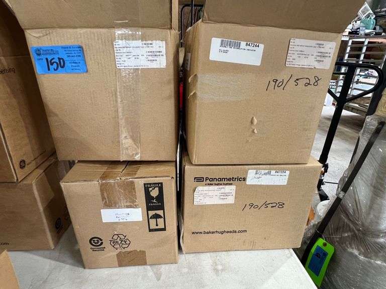 Lot - Panametrics Transmitters and XDP Displays image