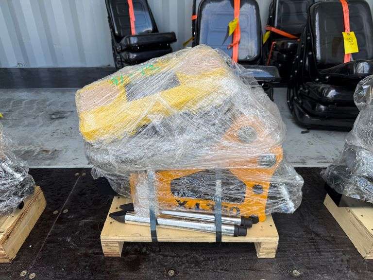 2025 Youert Unused XJ-350 Hydraulic Breaker image