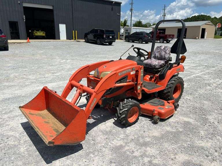 Kubota BX2360 Tractor image