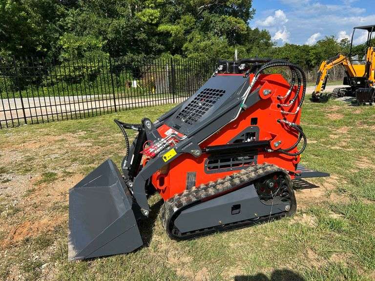 2025 Youert Unused U-380 Mini-Track Loader, SN# YOU20250514-30, 420cc Gas Engine image