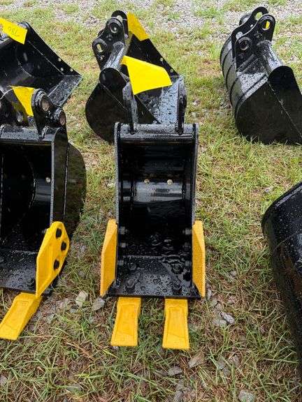 2025 Youert Unused Mini-Excavator Bucket image