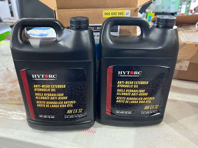 Lot - Hytorc Anti-Wear Extended Hydraulic Oil image