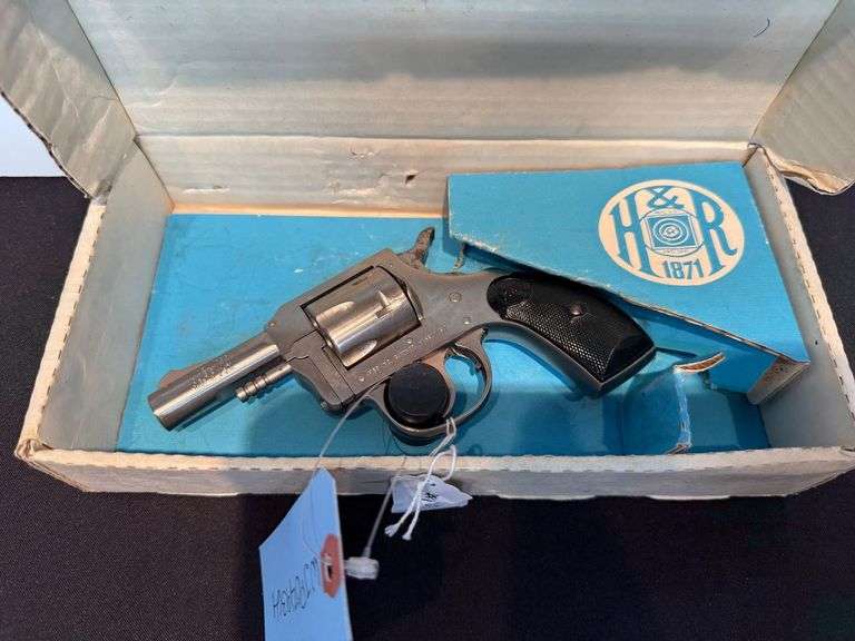 Harrington & Richardson 733 Revolver