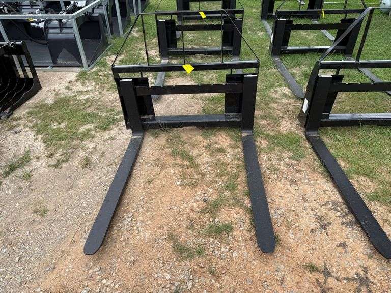 2025 Mower King Unused SA Skidsteer Pallet Forks image