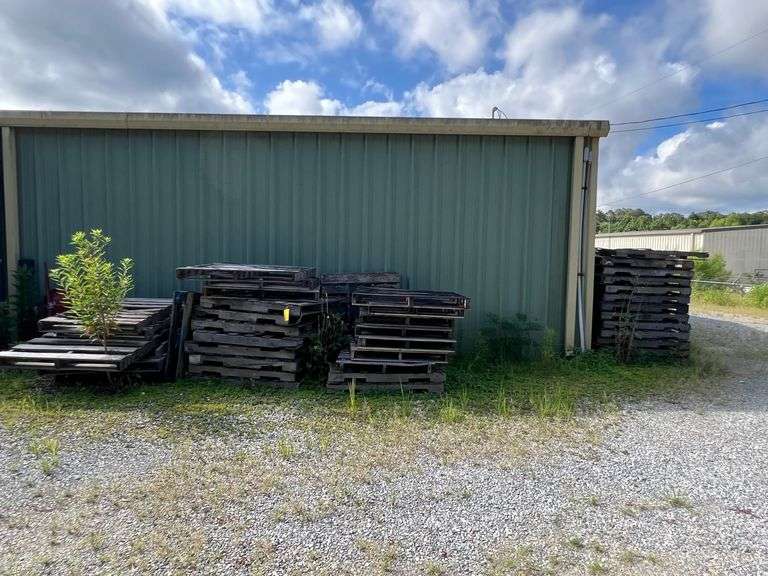 All Outdoor pallets behind building image