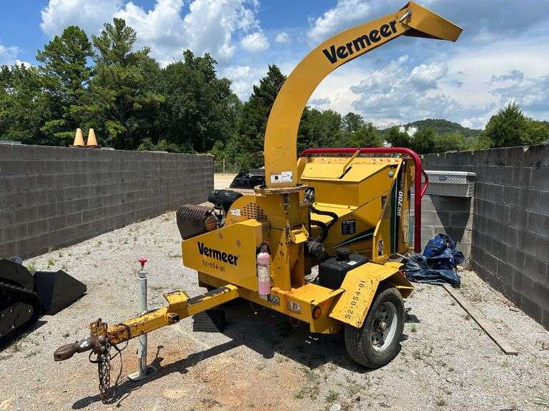 2016 Vermeer BC700XL Brush Chipper image