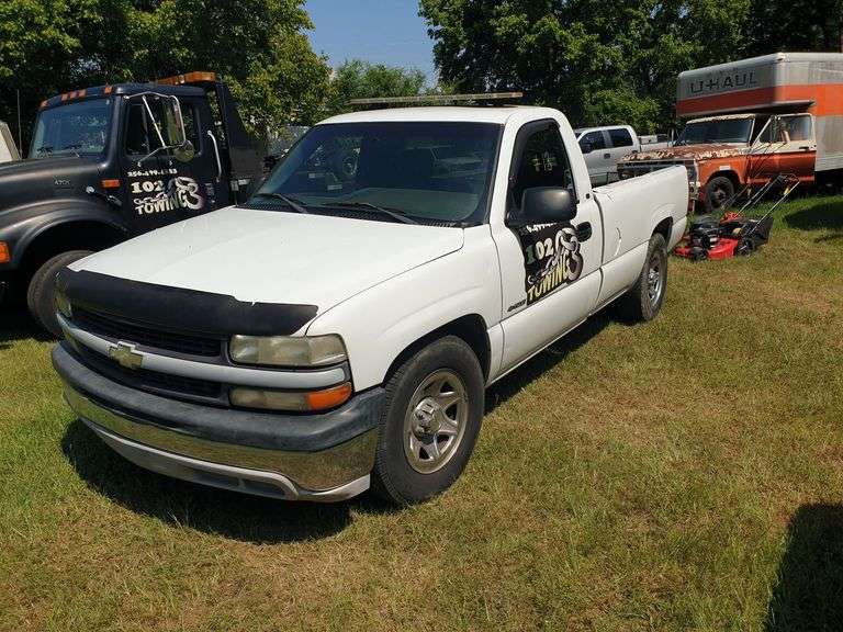 UPDATED PHOTOS AND INFORMATION 2000 CHEVROLET Silverado image