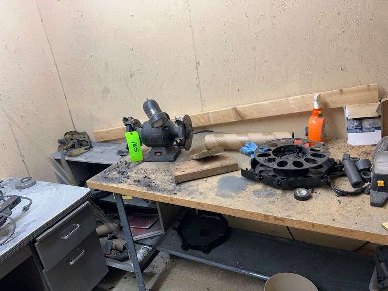 Dual Sander, Metal Shelf, wood top table image