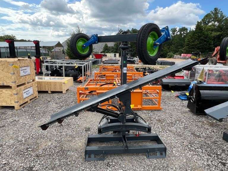 2025 GIYI Unused GY-GR87 Skidsteer Grader image