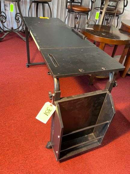 Rolling desk