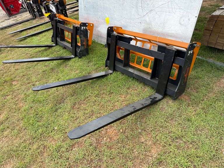 2025 Landhonor Unused PF-11-3500G Skidsteer Pallet Forks