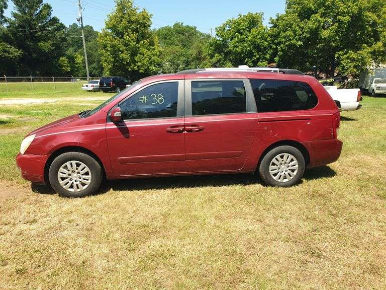 2014  KIA  Sedona 2014 KIA Sedona