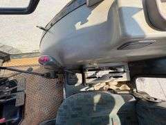 Mahindra 5010 Enclosed Cab Tractor with Front End Loader