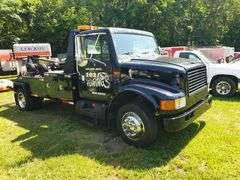 1997 International 4700 4 x 2 Wrecker