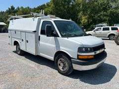 2018 Chevrolet Express 3500 2WD Service Van Body
