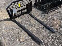 2025 GIYI Unused 5' Skid Steer Pallet Forks