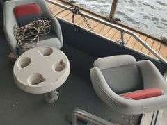28 ft Pontoon Boat on trailer