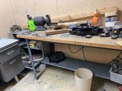 Dual Sander, Metal Shelf, wood top table