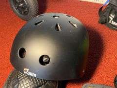 Skateboard Helmet, Knee pads, misc