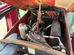 Mahindra 5010 Enclosed Cab Tractor with Front End Loader