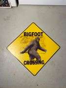 (6) Sasquatch Signs