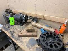 Dual Sander, Metal Shelf, wood top table