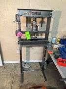 Central Machinery 40,000# Capacity Shop Press