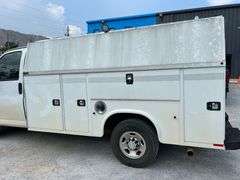 2018 Chevrolet Express 3500 2WD Service Van Body