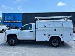 2017 Chevrolet Silverado 3500HD LT 2WD Service Body