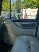 1997 International 4700 4 x 2 Wrecker