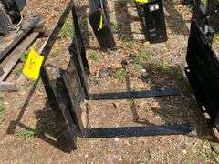 2025 GIYI Unused Mini-Skidsteer Pallet Forks
