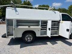 2018 Chevrolet Express 3500 2WD Service Van Body