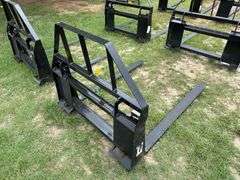 2025 Mower King Unused SA Skidsteer Pallet Forks