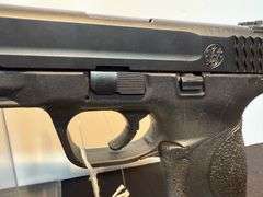 Smith & Wesson M&P 9 Pistol