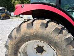 Mahindra 5010 Enclosed Cab Tractor with Front End Loader