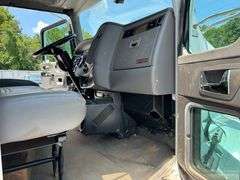 2010 Kenworth T370 Vac Truck