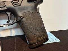 Smith & Wesson M&P 9 Shield Pistol - 9mm Luger