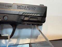 Smith & Wesson M&P 9 Shield Pistol - 9mm Luger