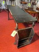 Rolling desk