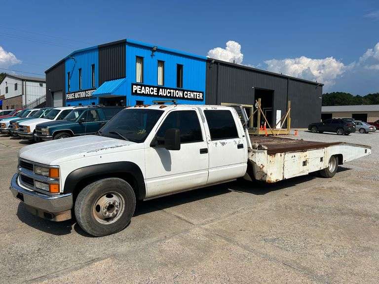 1998 Chevy 3500 6.5 Diesel Ramp Truck image